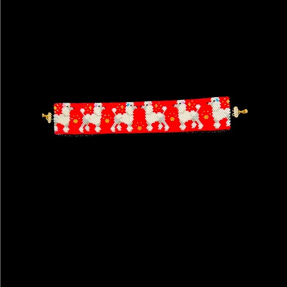 Hand Crafted Beaded Fancy Poodles Bracelet 7.5 inches Magnetic Clasp - Picture 3 of 10
